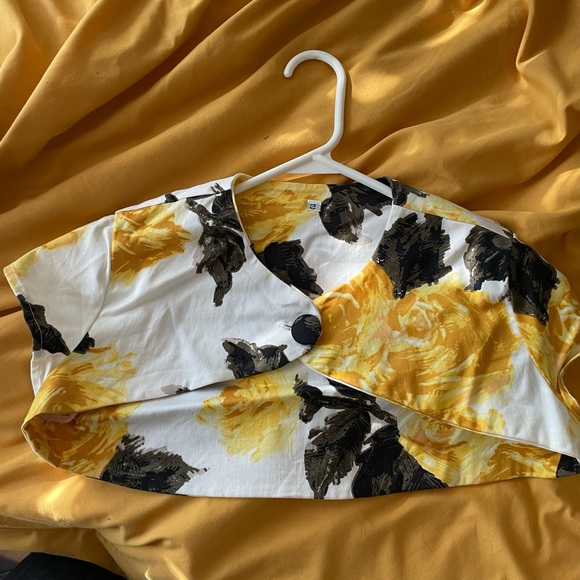 Vintage dress with full skirt - Picture 2 of 3